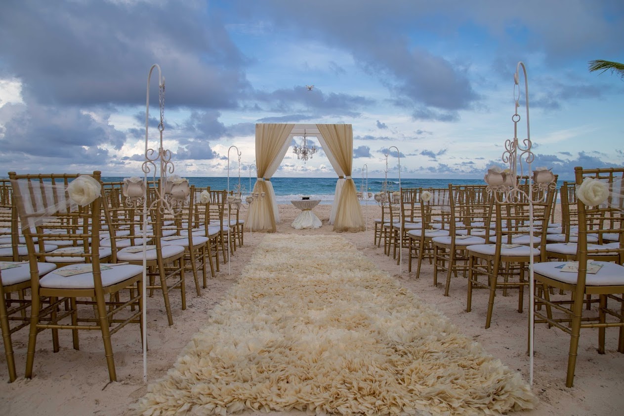 Book your wedding day in Grand Bávaro Princess